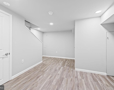 3339 Elmora Avenue - Photo Thumbnail 17