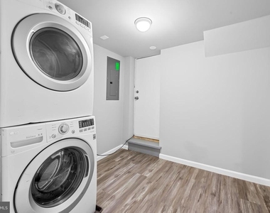 3339 Elmora Avenue - Photo Thumbnail 20