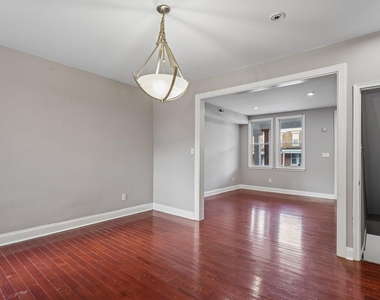 2817 Pelham Avenue - Photo Thumbnail 6