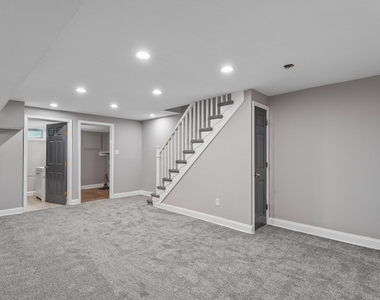 2817 Pelham Avenue - Photo Thumbnail 20