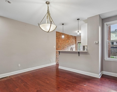 2817 Pelham Avenue - Photo Thumbnail 7