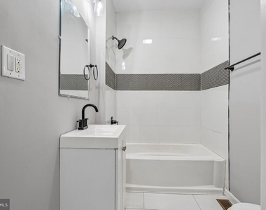 2817 Pelham Avenue - Photo Thumbnail 15