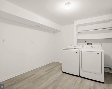 1382 Almond Drive - Photo Thumbnail 27