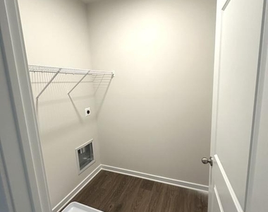 1019 Robinson Road - Photo Thumbnail 5