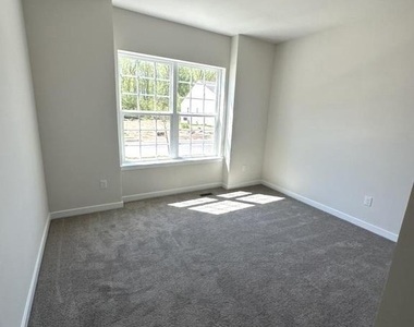 1019 Robinson Road - Photo Thumbnail 3
