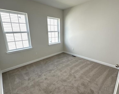 1019 Robinson Road - Photo Thumbnail 2