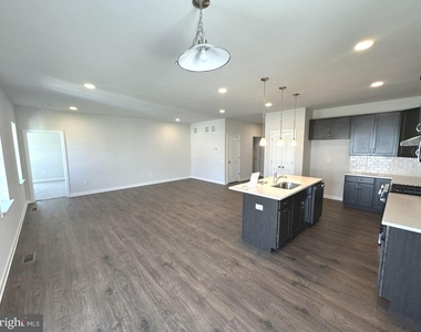 1019 Robinson Road - Photo Thumbnail 6