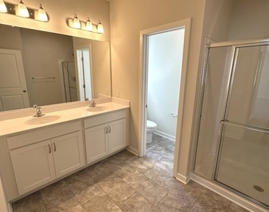 1019 Robinson Road - Photo Thumbnail 9