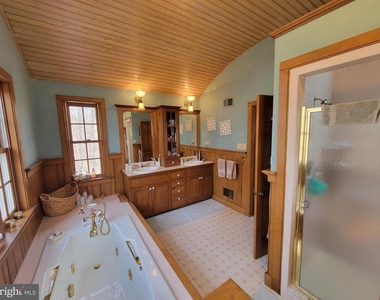 14 Barberry Lane - Photo Thumbnail 18