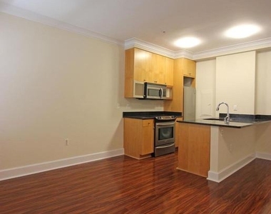 1121 24th Street Nw - Photo Thumbnail 9