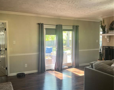 1526 Trevino Drive - Photo Thumbnail 3