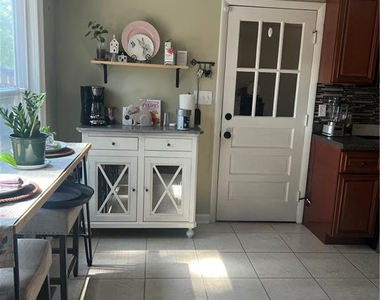 1526 Trevino Drive - Photo Thumbnail 21
