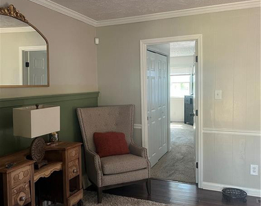 1526 Trevino Drive - Photo Thumbnail 6
