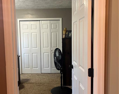 1526 Trevino Drive - Photo Thumbnail 11