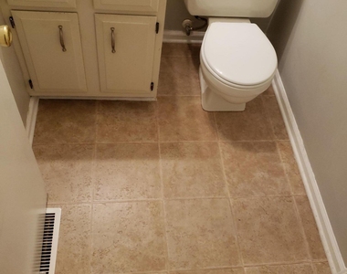 207 Meadow - Photo Thumbnail 6