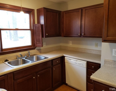 207 Meadow - Photo Thumbnail 4