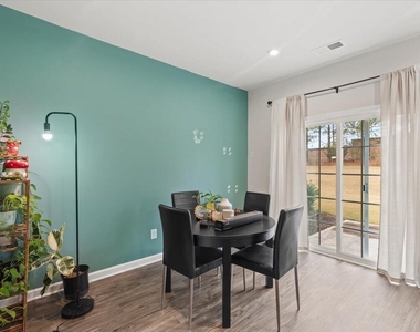 8721 Red Canyon Way - Photo Thumbnail 7