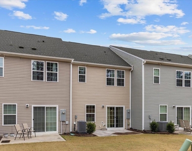 8721 Red Canyon Way - Photo Thumbnail 24