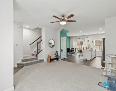 8721 Red Canyon Way - Photo Thumbnail 1