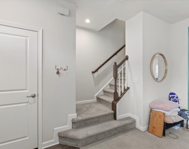 8721 Red Canyon Way - Photo Thumbnail 9