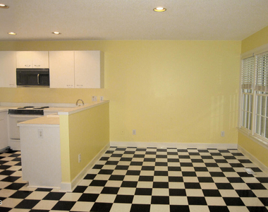 134 Channing Lane - Photo Thumbnail 8
