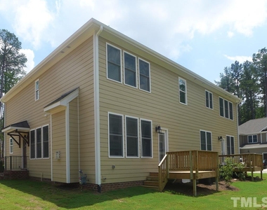 112 Bella Drive - Photo Thumbnail 13