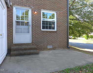 400 Davie Road - Photo Thumbnail 10