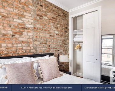 202 East 13th Street - Photo Thumbnail 10