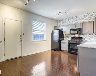 14608 Walt Whitman Trl - Photo Thumbnail 5