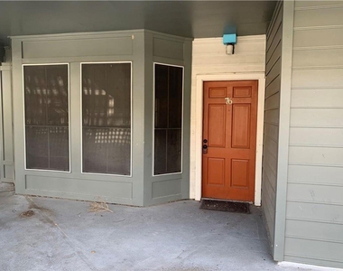 2529 Rio Grande St - Photo Thumbnail 12