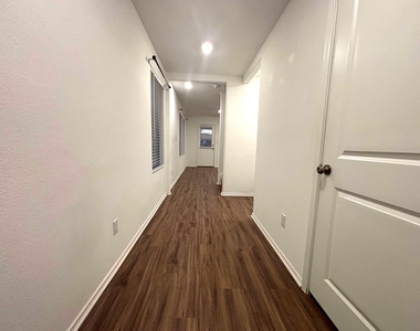 176 Andross Ln - Photo Thumbnail 2