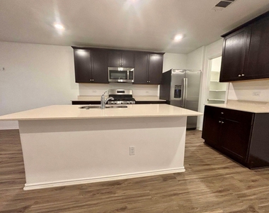 176 Andross Ln - Photo Thumbnail 4