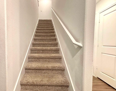 176 Andross Ln - Photo Thumbnail 6