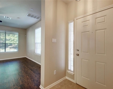 1310 W Parmer Ln - Photo Thumbnail 2