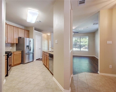 1310 W Parmer Ln - Photo Thumbnail 7