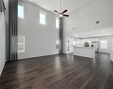 16905 Casanova Ave - Photo Thumbnail 4