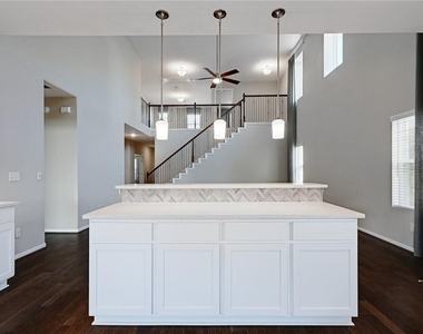 16905 Casanova Ave - Photo Thumbnail 9