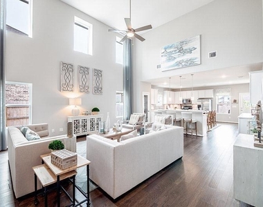 16905 Casanova Ave - Photo Thumbnail 6