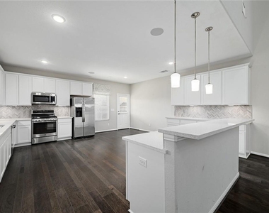 16905 Casanova Ave - Photo Thumbnail 8