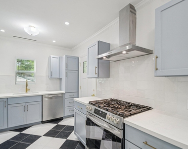 1205 Alta Vista Ave - Photo Thumbnail 7