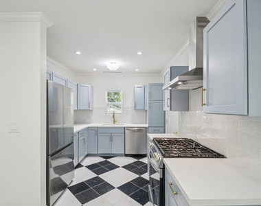 1205 Alta Vista Ave - Photo Thumbnail 6