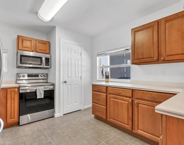612 Mockingbird Dr - Photo Thumbnail 4