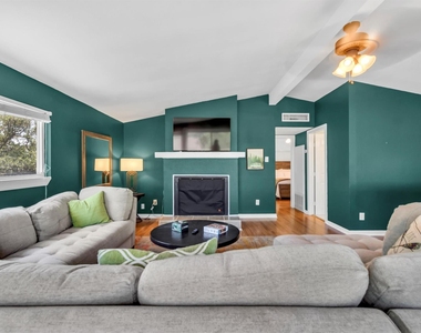 612 Mockingbird Dr - Photo Thumbnail 9