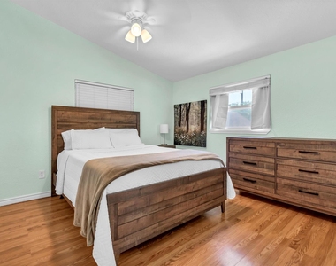 612 Mockingbird Dr - Photo Thumbnail 15