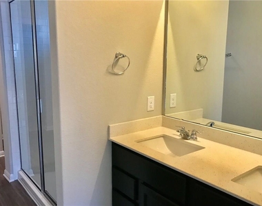1121 Fairhaven Gtwy - Photo Thumbnail 19