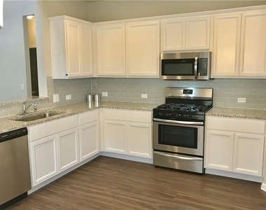 1121 Fairhaven Gtwy - Photo Thumbnail 9