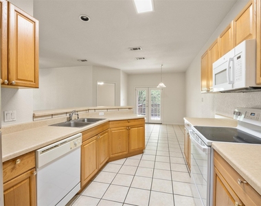 21513 Pershing Ave - Photo Thumbnail 2