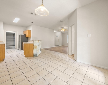 21513 Pershing Ave - Photo Thumbnail 3