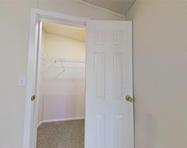 100 County Road 194 - Photo Thumbnail 35