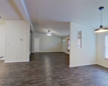 100 County Road 194 - Photo Thumbnail 6